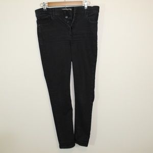 3/20 Black High Rise Jegging